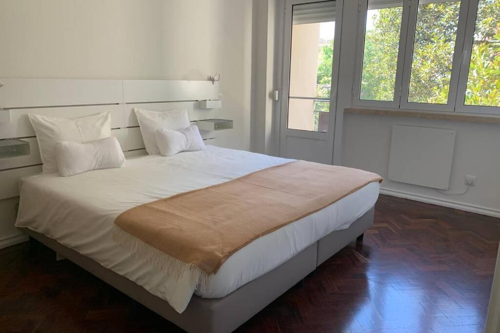 Casa Do Largo Sardinha - Very Central Apartment With Ac Lisbon Bagian luar foto